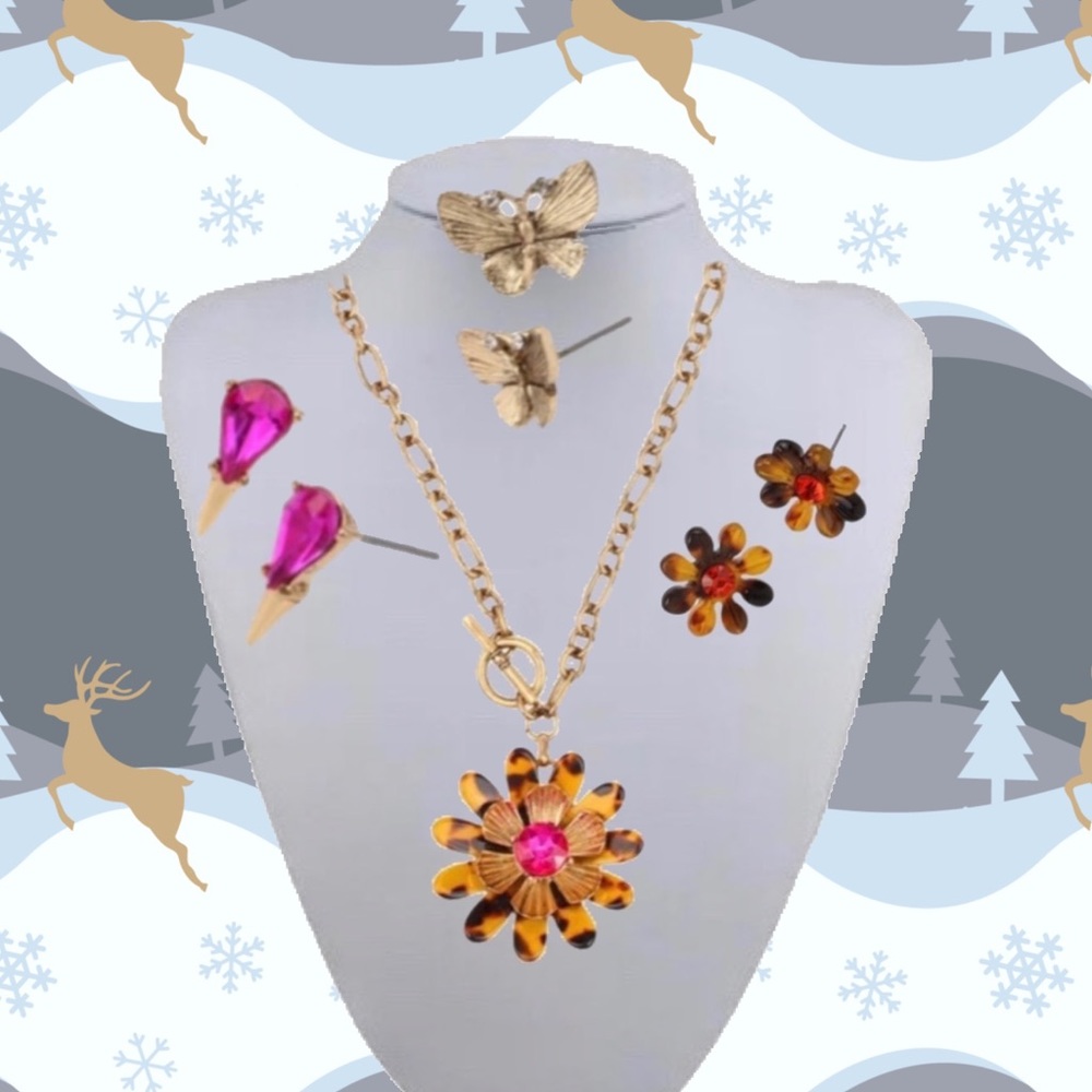 SET DAYDREAM FLOWER PENDANT & 3 PAIRS STUD EARRINGS